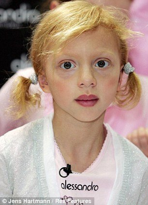 Η εκρηκτική 14χρονη νόθα κόρη του Μπόρις Μπέκερ -Η απίστευτη ιστορία μιας κοκκινομάλλας καλλονής [εικόνες] | iefimerida.gr 18