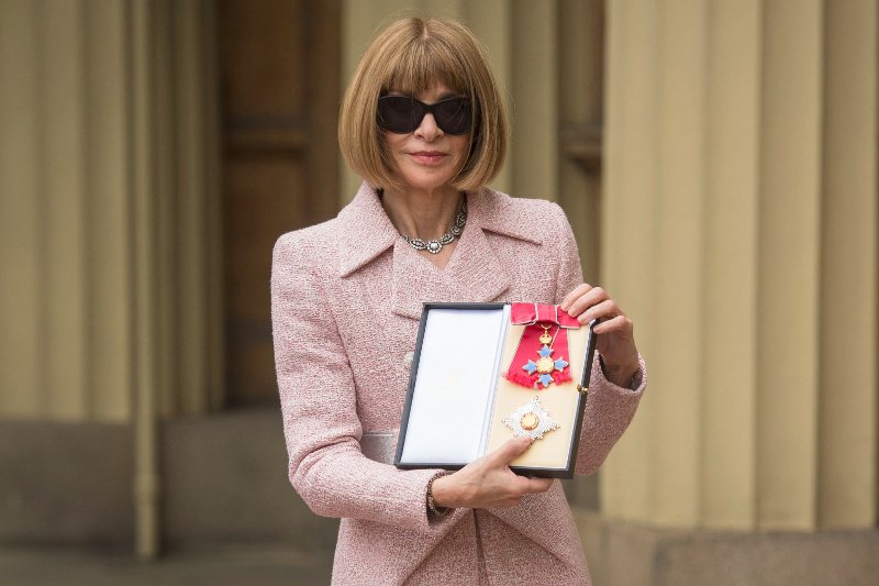 Φήμες ότι αποχωρεί από την Vogue η Αννα Γουίντουρ, ύστερα από 30 χρόνια | iefimerida.gr 3