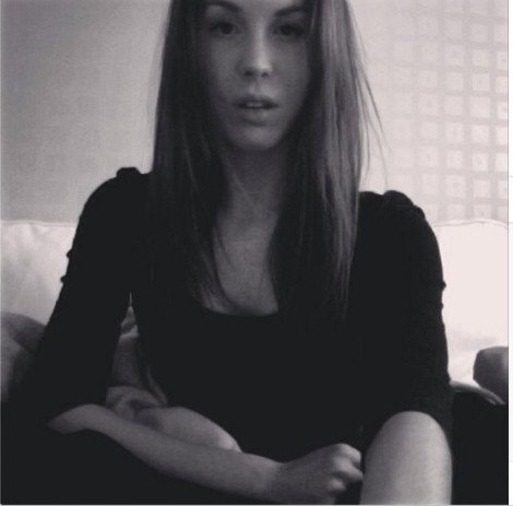 Καρέ-καρέ μέσα από 500 φωτογραφίες η μάχη μιας νεαρής με την ανορεξία -Πώς από τα 36 κιλά κατάφερε να γίνει φυσιολογική [εικόνες] | iefimerida.gr 14