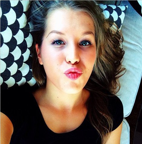 Καρέ-καρέ μέσα από 500 φωτογραφίες η μάχη μιας νεαρής με την ανορεξία -Πώς από τα 36 κιλά κατάφερε να γίνει φυσιολογική [εικόνες] | iefimerida.gr 25