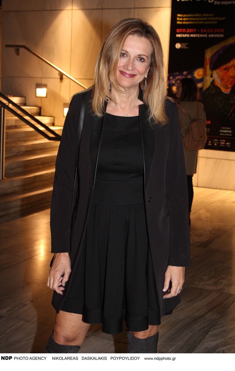 Η Αντα Παπανδρέου πλήρως ανανεωμένη, με μπότες πάνω από το γόνατο [εικόνες] | iefimerida.gr 1