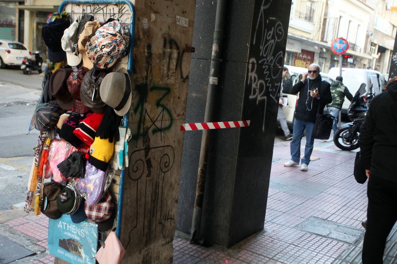 Ληστεία με πυροβολισμούς μπροστά σε ανταλλακτήριο συναλλάγματος στη Σωκράτους | iefimerida.gr 4