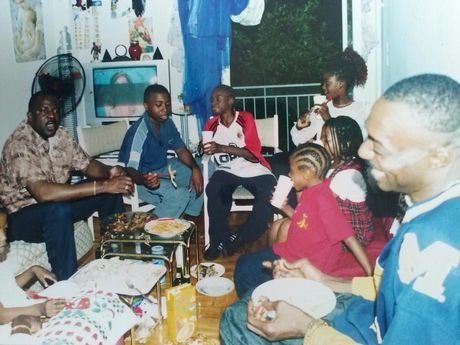 Το οικογενειακό άλμπουμ του Γιάννη Αντετοκούνμπο [εικόνες] | iefimerida.gr 11