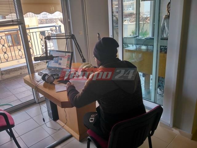 Kατάληψη αντιεξουσιαστών σε ραδιοφωνικό σταθμό της Πάτρας [εικόνα] | iefimerida.gr 0