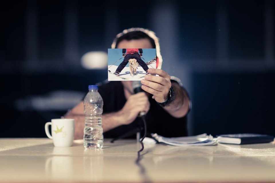 Η Λένα Κιτσοπούλου ανατρέπει τον Σοφοκλή -Συνδυάζει την Αντιγόνη με τα Χριστούγεννα [εικόνες]  | iefimerida.gr 1