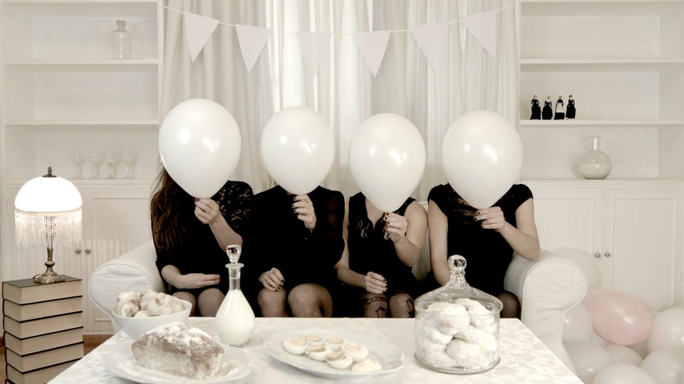 Οι μάγισσες του Σάλεμ δικάζονται στο θέατρο Θησείον-Aληθινές μαρτυρίες [εικόνες] | iefimerida.gr 2