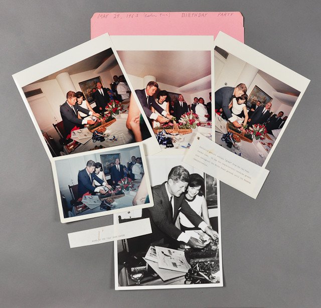 «Στο σφυρί» προσωπικές φωτογραφίες των Τζάκι και Τζον Κένεντι  [εικόνες] | iefimerida.gr 3