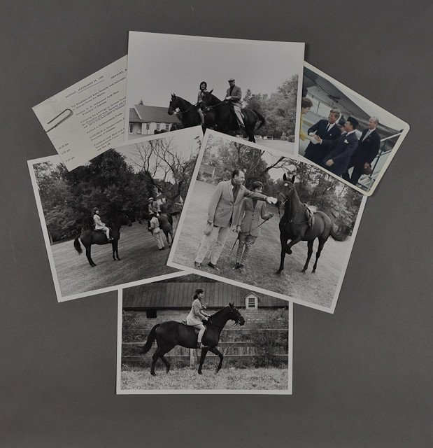 «Στο σφυρί» προσωπικές φωτογραφίες των Τζάκι και Τζον Κένεντι  [εικόνες] | iefimerida.gr 4