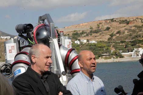 Πλωτό μουσείο στο βυθό των Αντικυθήρων: Τι έδειξαν οι νέες έρευνες -Η βουτιά με τη διαστημική στολή σε βάθος 300 μέτρων [εικόνες] | iefimerida.gr 13