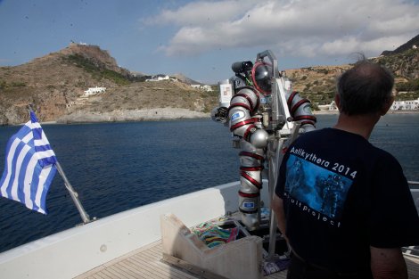 Πλωτό μουσείο στο βυθό των Αντικυθήρων: Τι έδειξαν οι νέες έρευνες -Η βουτιά με τη διαστημική στολή σε βάθος 300 μέτρων [εικόνες] | iefimerida.gr 2