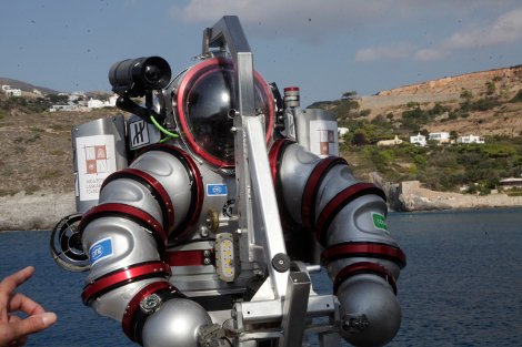 Πλωτό μουσείο στο βυθό των Αντικυθήρων: Τι έδειξαν οι νέες έρευνες -Η βουτιά με τη διαστημική στολή σε βάθος 300 μέτρων [εικόνες] | iefimerida.gr 3