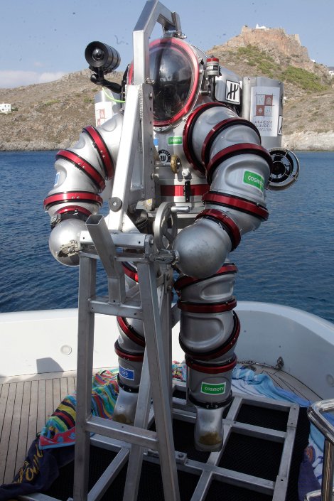 Πλωτό μουσείο στο βυθό των Αντικυθήρων: Τι έδειξαν οι νέες έρευνες -Η βουτιά με τη διαστημική στολή σε βάθος 300 μέτρων [εικόνες] | iefimerida.gr 5