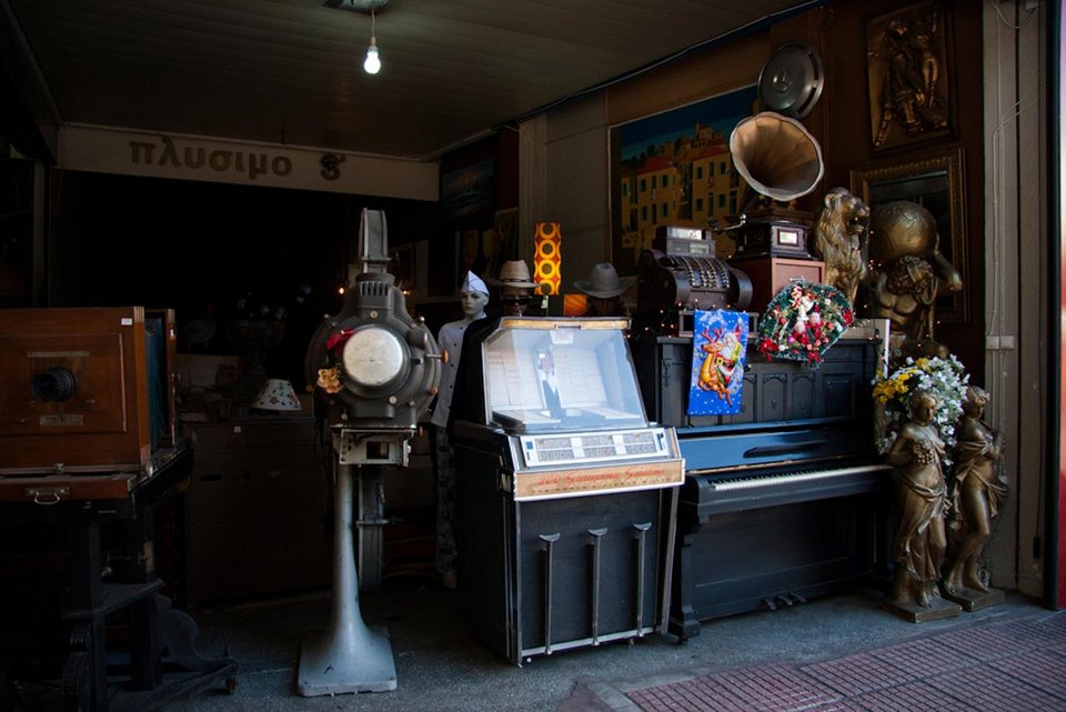Το βενζινάδικο της Πατησίων που μεταμορφώθηκε σε αντικερί και τράβηξε τα βλέμματα των Τimes [εικόνες]  | iefimerida.gr 0