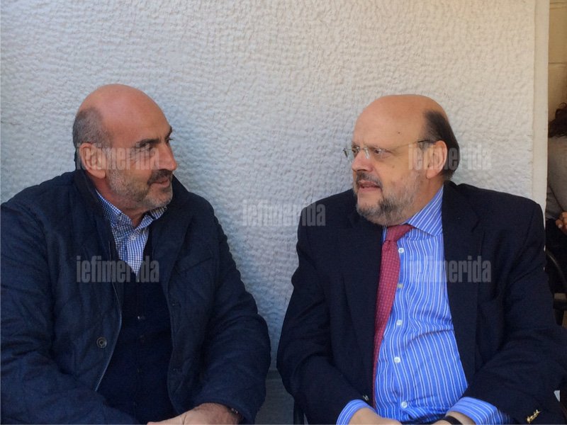 Το μυστικό ραντεβού του Γιώργου Βουλγαράκη στη «Βιβλιοθήκη» [αποκλειστικές εικόνες] | iefimerida.gr 1