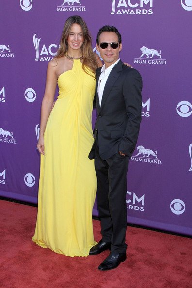 Κρυφός γάμος στη σόουμπιζ -Ο τραγουδιστής με το κατά 20 χρόνια νεότερό του μοντέλο [εικόνες] | iefimerida.gr 3