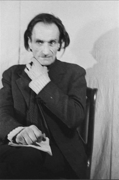 Ο Χίτλερ, ο ψυχίατρος και η ερωμένη -Τα τρελά γράμματα του Αντονέν Αρτώ [εικόνες] | iefimerida.gr 2