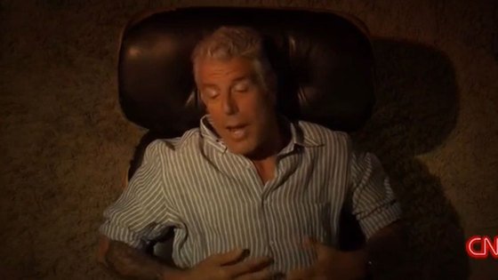 Αντονι Μπουρντέν, ο μόνος σεφ που στην εκπομπή του πήγε στον ψυχαναλυτή [βίντεο] | iefimerida.gr 1