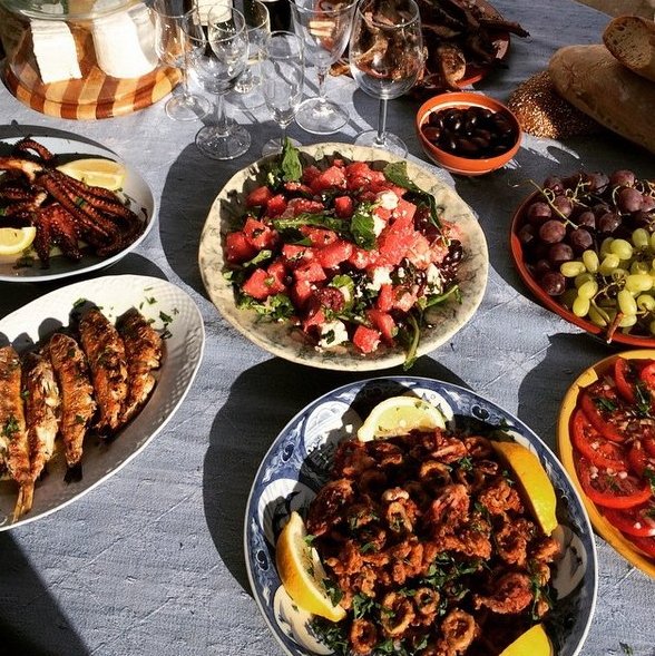 Ο Antony Bourdain, o σεφ που λέει όλο κακίες, ήρθε στη Νάξο και τρελάθηκε! Αποθεώνει το νησί [εικόνες] | iefimerida.gr 1