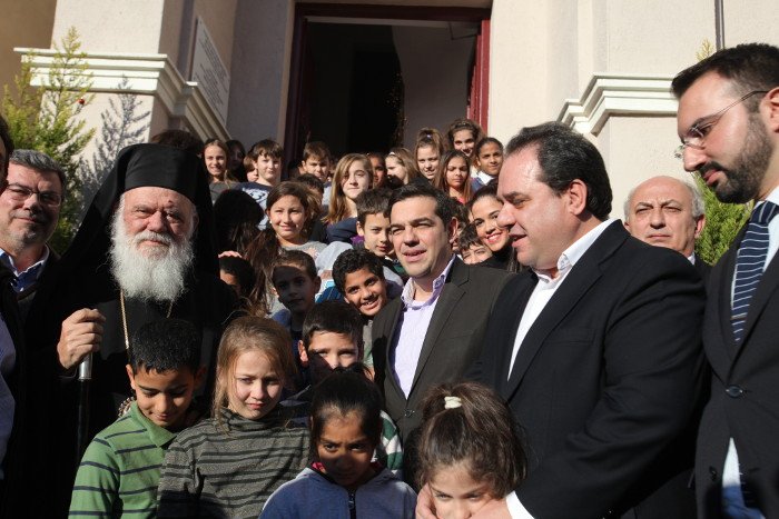 Ο Αλέξης Τσίπρας έφαγε με τον Αρχιεπίσκοπο και ιερείς: Δήλωσε αρωγός στις προσπάθειες της Εκκλησίας [εικόνες] | iefimerida.gr 3