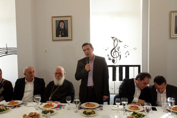 Ο Αλέξης Τσίπρας έφαγε με τον Αρχιεπίσκοπο και ιερείς: Δήλωσε αρωγός στις προσπάθειες της Εκκλησίας [εικόνες] | iefimerida.gr 6