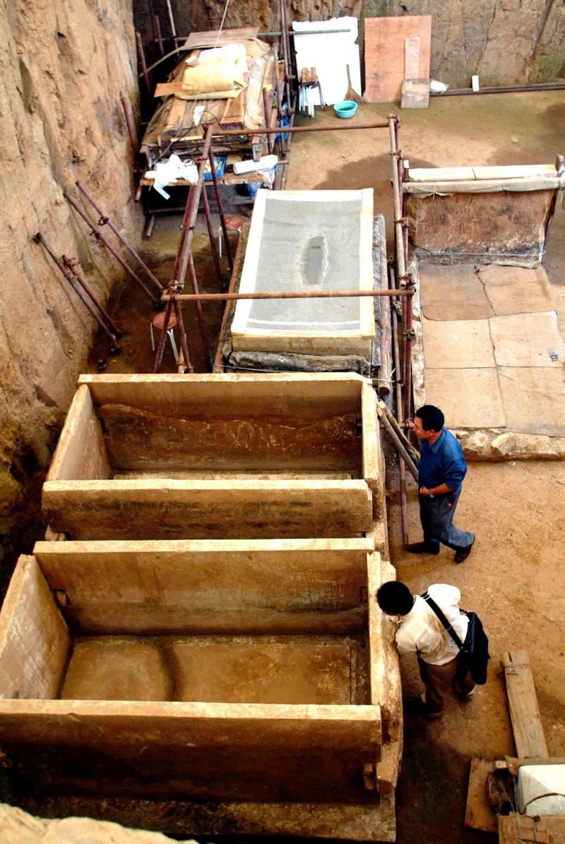 Κίνα: 5+1 σπουδαία αρχαιολογικά ευρήματα του 2017 -Λείψανα, τάφροι και ένα κομβόι άμαξες [εικόνες] | iefimerida.gr 1