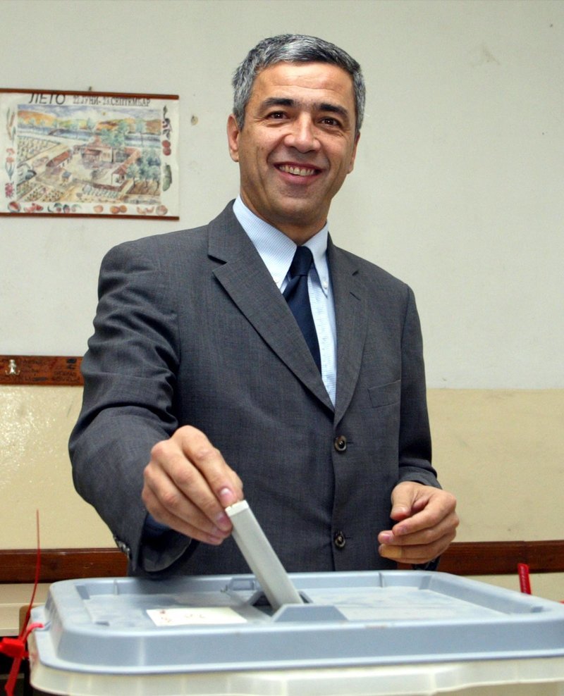 Φόβοι για αναζωπύρωση των εντάσεων στο Κόσοβο μετά τη δολοφονία του Ολιβερ Ιβάνοβιτς | iefimerida.gr 0