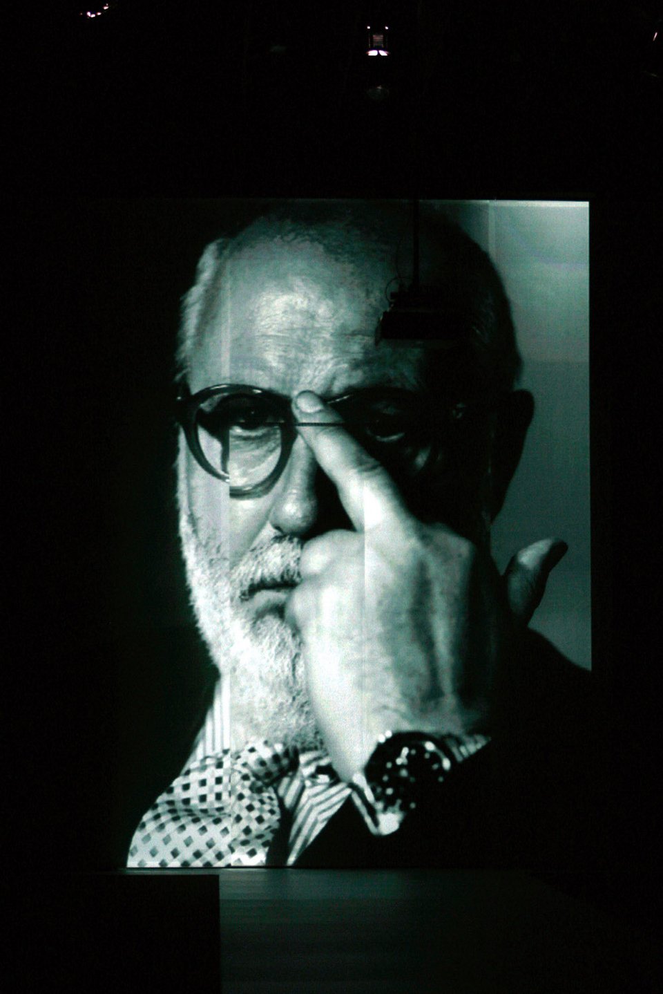 Αυτό είναι το παραμυθένιο κάστρο του Gianfranco Ferré που βγαίνει στο σφυρί για 2,8 εκατ. ευρώ [εικόνε] | iefimerida.gr 6