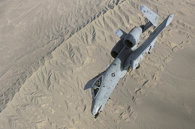A-10 Warthog: Αυτά είναι τα μαχητικά που στέλνει ο Τραμπ για να κυνηγήσουν τους Ταλιμπάν [εικόνες & βίντεο]  | iefimerida.gr 1
