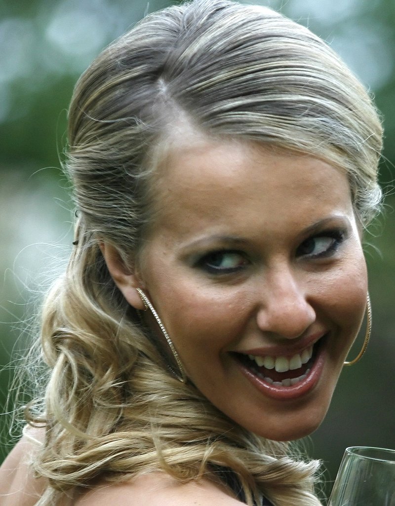 Ξένια Σομπτσάκ: Εμπηξε τα κλάματα η υποψήφια για την προεδρία της Ρωσίας σε τηλεμαχία [βίντεο]  | iefimerida.gr 0