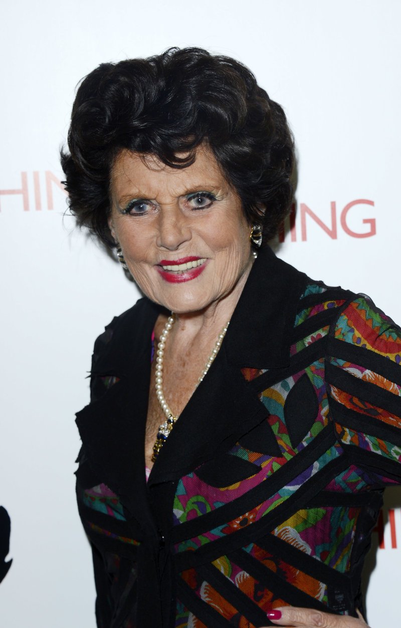 Πέθανε το «πρώτο κορίτσι» του Τζέιμς Μποντ [εικόνες] | iefimerida.gr 2