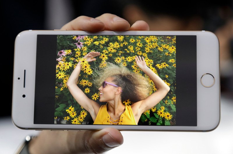 Ολα όσα ακούγονται για το νέο iPhone 8: Η πιθανή συνεργασία με τη Samsung και τα χαρακτηριστικά του [εικόνες] | iefimerida.gr 1