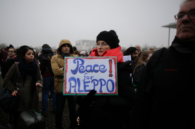 «Ανθρωπότητα, πού είσαι;» -Συγκέντρωση διαμαρτυρίας στο Βερολίνο για το Χαλέπι [εικόνες] | iefimerida.gr 2