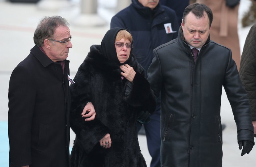 Στη Ρωσία με αεροσκάφος η σορός του δολοφονημένου πρεσβευτή [εικόνες]  | iefimerida.gr 1