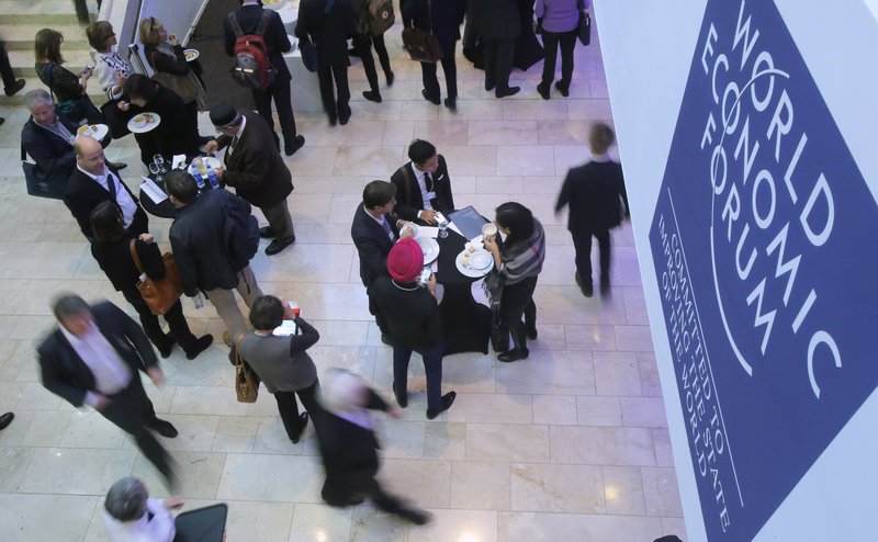 Ο Τραμπ κάνει την έκπληξη: Θα πάει στο Οικονομικό Φόρουμ του Νταβός -Δρακόντεια μέτρα ασφαλείας | iefimerida.gr 1