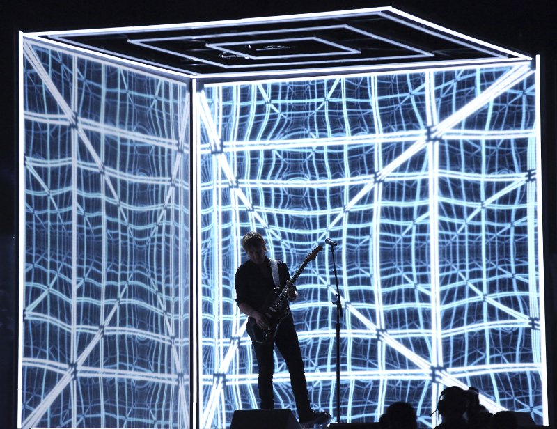 Grammy: Σάρωσε η Αντέλ -Με φουσκωμένη κοιλίτσα η Μπιγιονσέ  [εικόνες & βίντεο] | iefimerida.gr 9