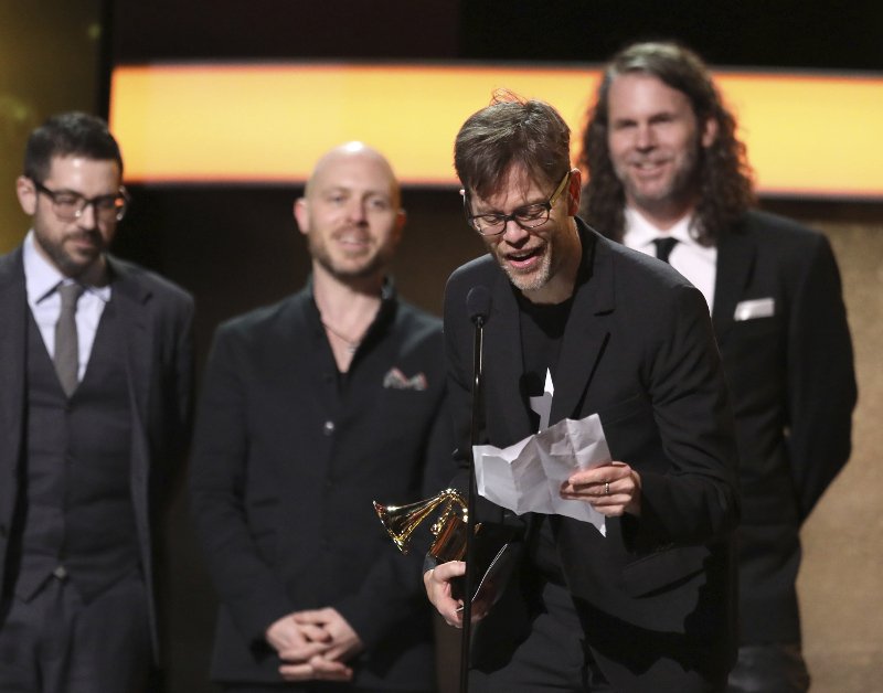 Grammy: Σάρωσε η Αντέλ -Με φουσκωμένη κοιλίτσα η Μπιγιονσέ  [εικόνες & βίντεο] | iefimerida.gr 6