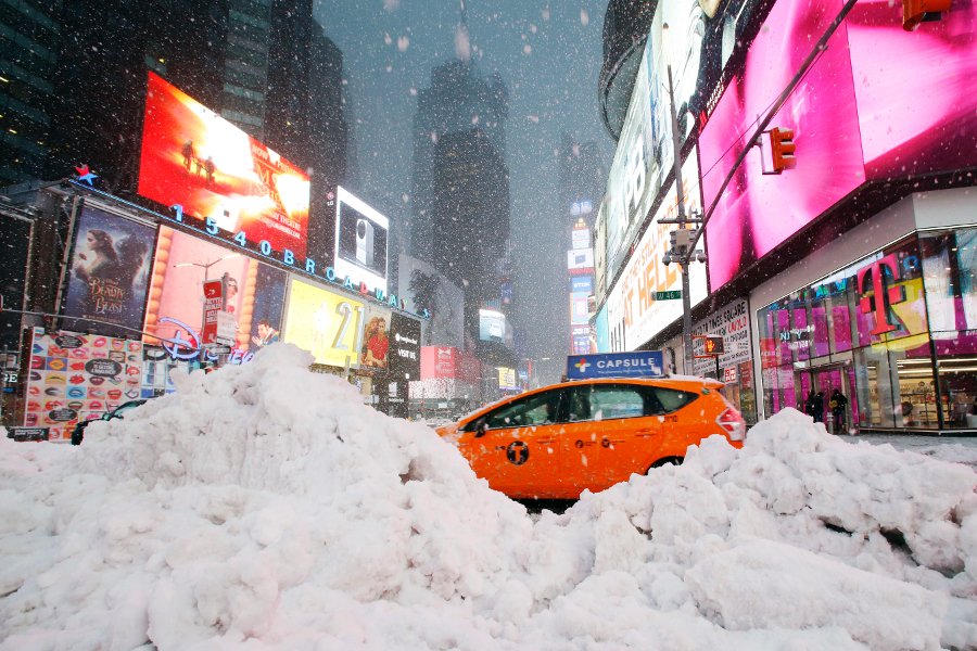 Η χιονοθύελλα «Στέλλα» πλήττει τις βορειοανατολικές ΗΠΑ -15 εκατοστά το χιόνι στο Μανχάταν [εικόνες] | iefimerida.gr 2