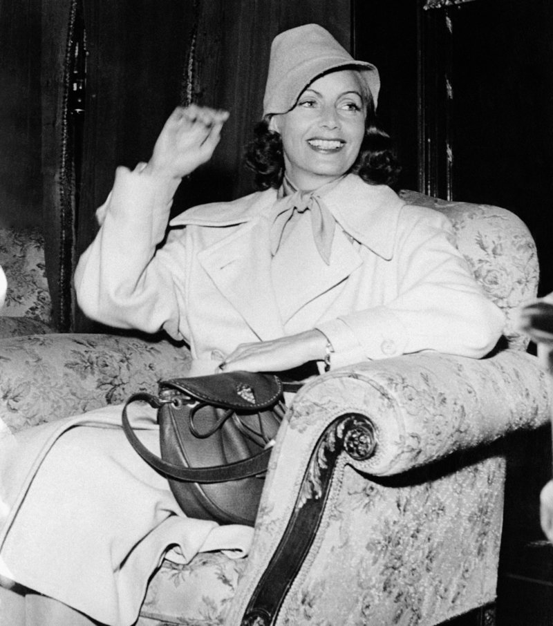 Πωλείται το ησυχαστήριο της Γκρέτα Γκάρμπο στη Σουηδία -Μέσα τη φύση, πλάι σε λίμνη [εικόνες] | iefimerida.gr 0