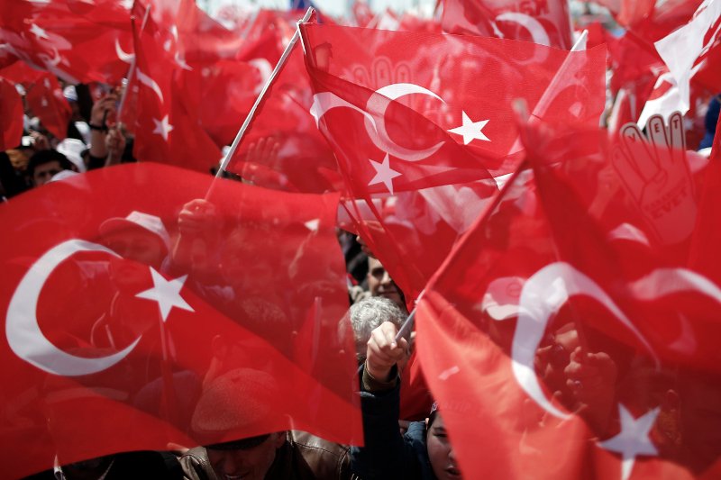 «Φιέστα» Ερντογάν, μία εβδομάδα πριν το δημοψήφισμα [εικόνες] | iefimerida.gr 0