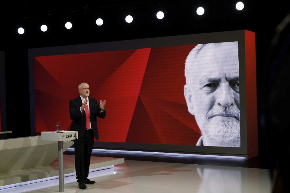 Η Μέι για την απόφασή της για εκλογές: Είχα τα κότσια να το κάνω | iefimerida.gr 1