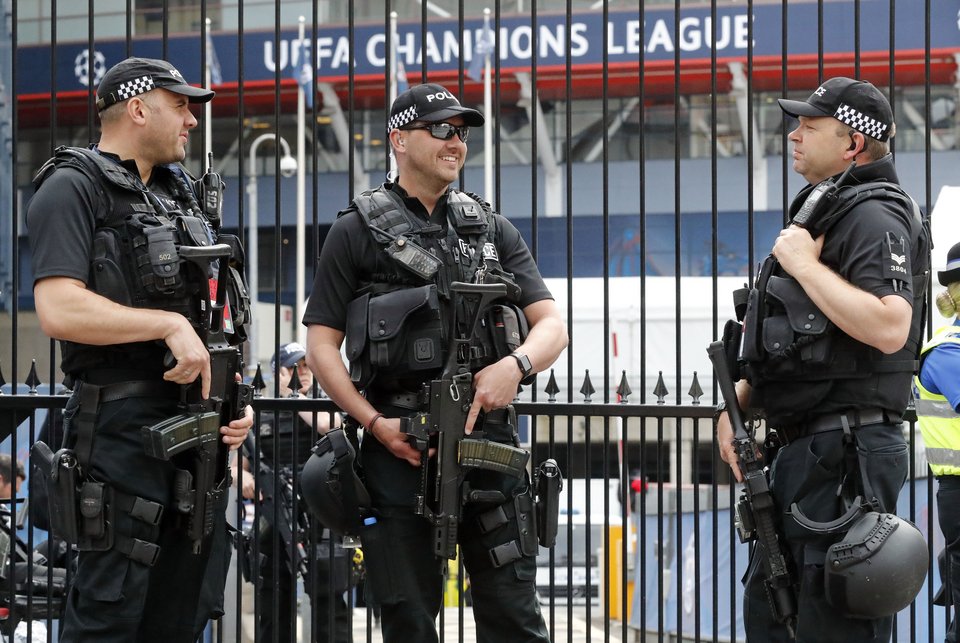 Champions League: 170.000 φίλαθλοι στο Κάρντιφ για τη μεγάλη γιορτή [εικόνες] | iefimerida.gr 3