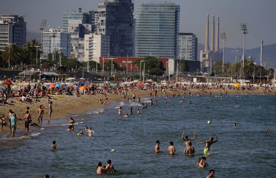 Αφρικανικός καύσωνας σαρώνει την Ισπανία -Στους 45 θα φτάσει το θερμόμετρο [εικόνες]  | iefimerida.gr 1