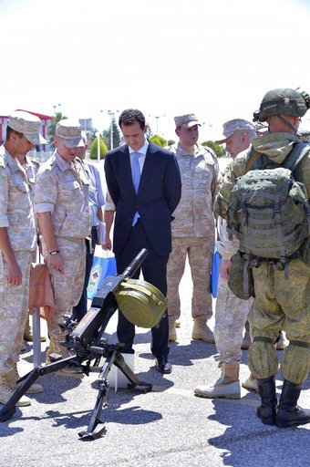 Ο Ασαντ «έγινε» πιλότος σε ρωσικό μαχητικό αεροσκάφος [εικόνες & βίντεο] | iefimerida.gr 1