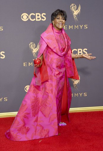 Οι κακοντυμένες των βραβείων Emmy -Εμφανίσεις ηθοποιών αποθέωση του κιτς [εικόνες] | iefimerida.gr 11