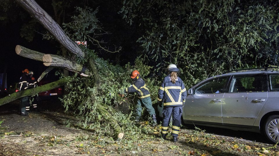 Κακοκαιρία σαρώνει την κεντρική Ευρώπη -Τουλάχιστον 5 νεκροί [εικόνες] | iefimerida.gr 1