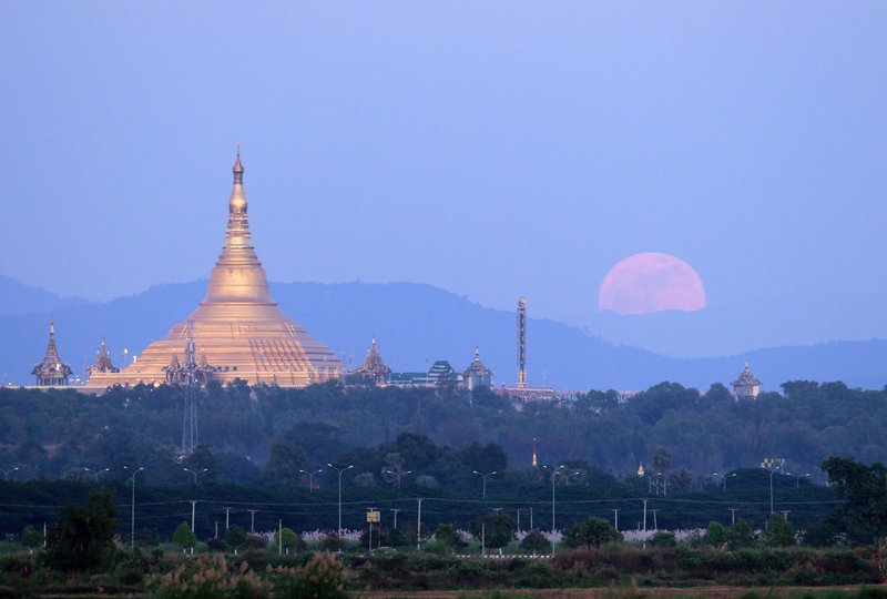 Μαγεία: Η «σούπερ πανσέληνος» πάνω από τον κόσμο [εικόνες] | iefimerida.gr 5