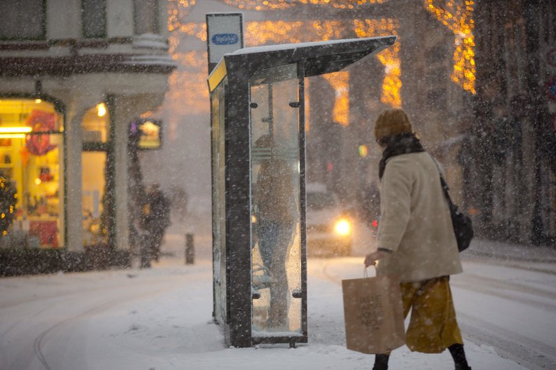 Στην κατάψυξη η Ευρώπη -Ακυρώθηκαν πτήσεις, έκλεισαν σχολεία, διακοπές ρεύματος [εικόνες] | iefimerida.gr 2