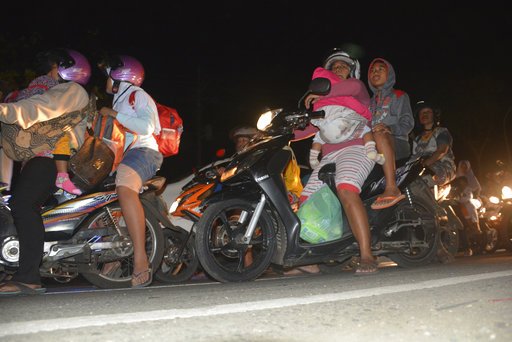 Ινδονησία: Δύο νεκροί κι επτά τραυματίες από τον σεισμό των 6,5 βαθμών στην Ιάβα [εικόνες] | iefimerida.gr 0