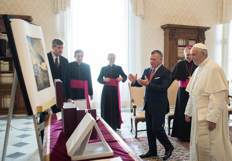 Πάπας Φραγκίσκος και βασιλιάς της Ιορδανίας συζήτησαν τις εξελίξεις στην Ιερουσαλήμ [εικόνες] | iefimerida.gr 5