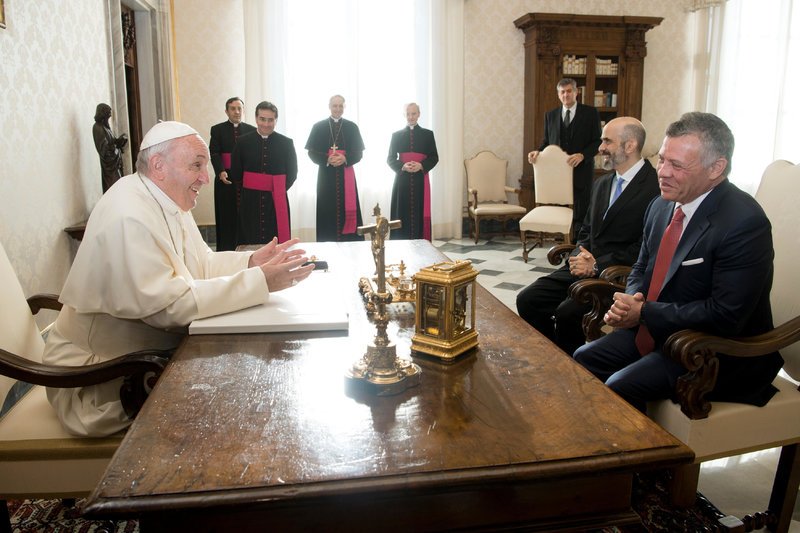 Πάπας Φραγκίσκος και βασιλιάς της Ιορδανίας συζήτησαν τις εξελίξεις στην Ιερουσαλήμ [εικόνες] | iefimerida.gr 6